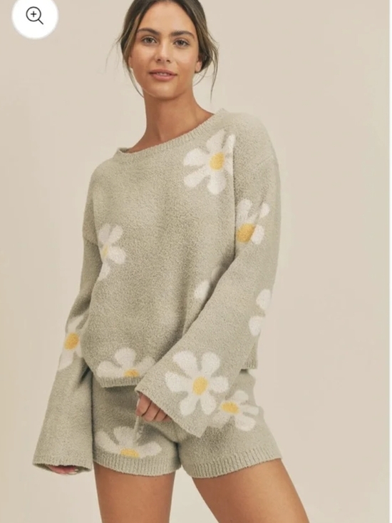 Sadie & Sage Sweaters - Sadie & Sage Daisy Knit Sweater | Cozy Cottagecore Floral Pullover
